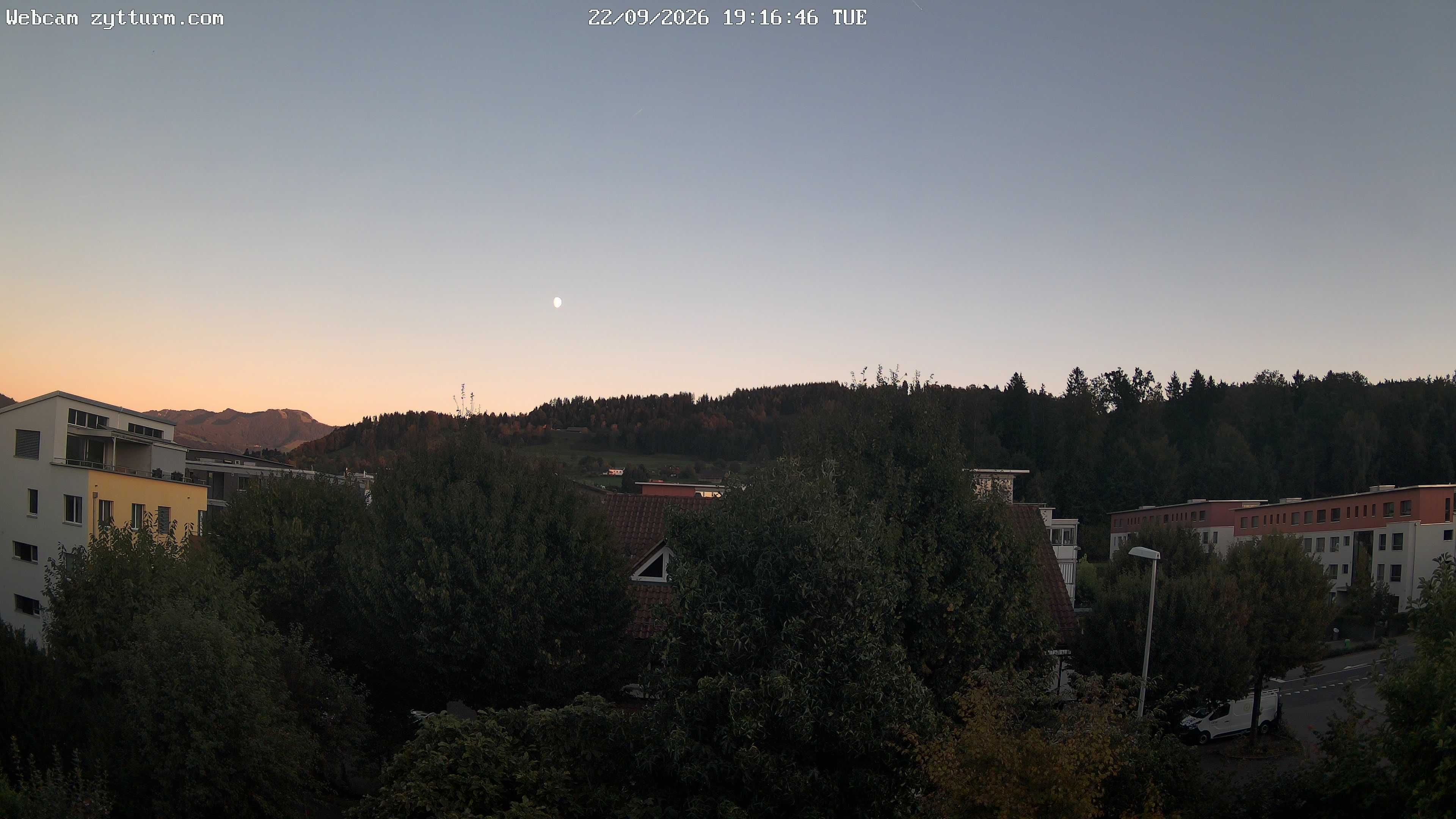 Risch-Rotkreuz: Live Webcam Rotkreuz Richtung Süd-Ost
