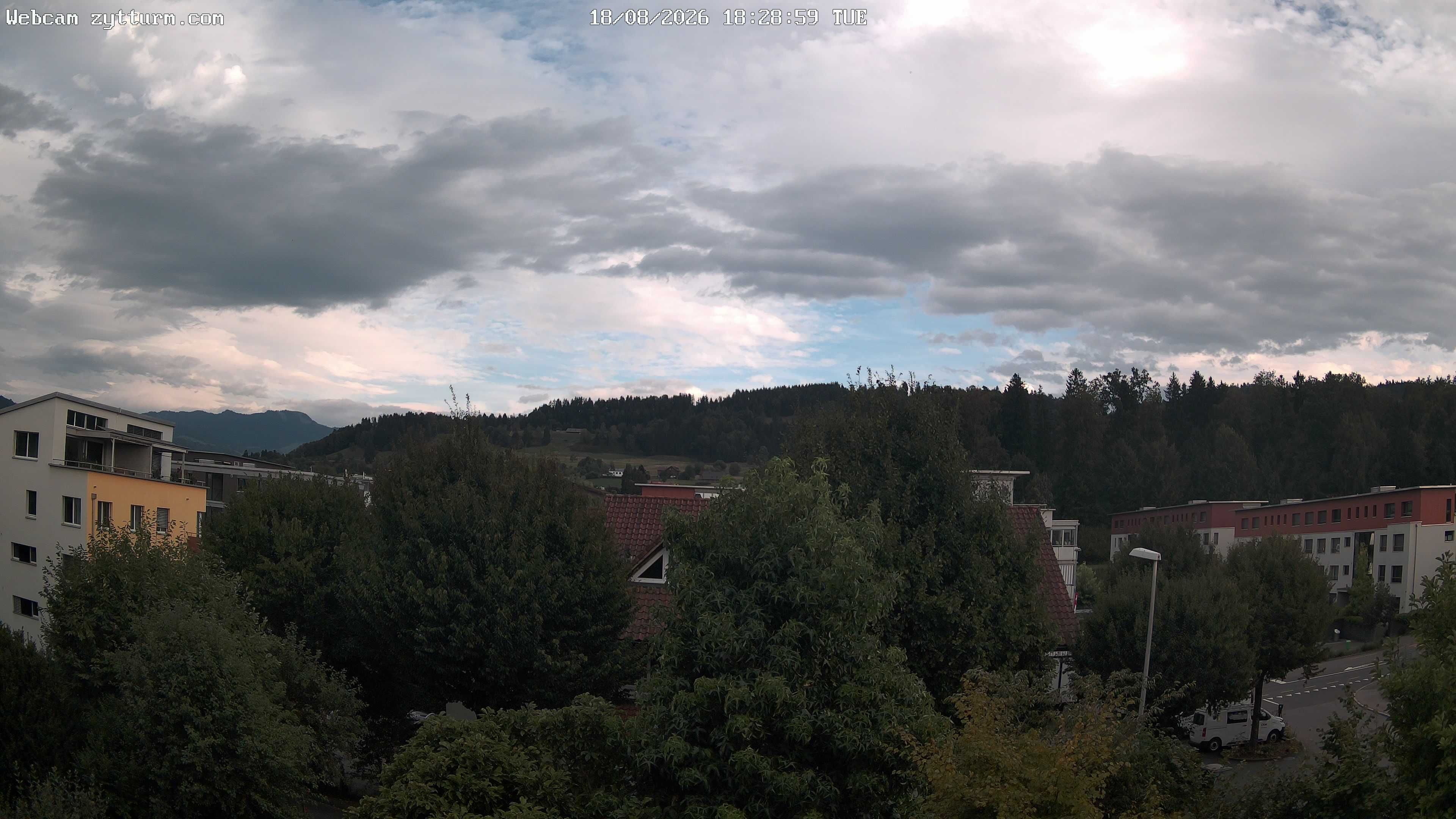 Risch-Rotkreuz: Live Webcam Rotkreuz Richtung Süd-Ost