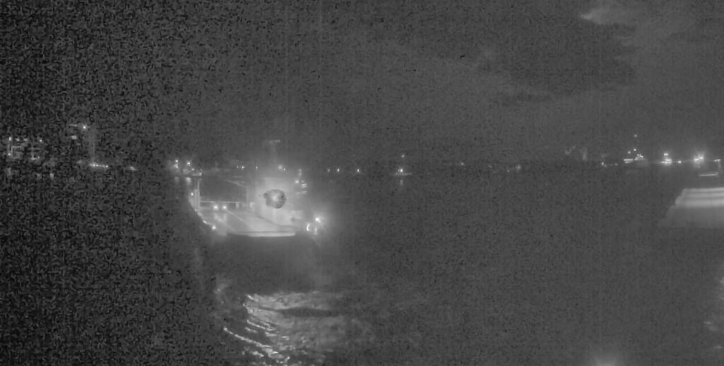 Traffic Cam Oldendorf: Rostock - Überseeport und Aker Werft