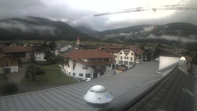 Olang Valdaora: Mountain City Landscapes Webcam