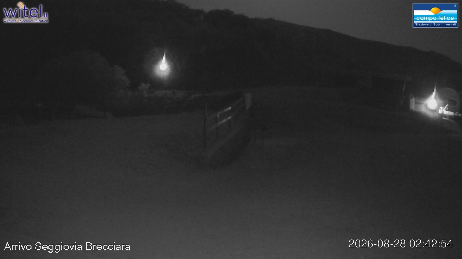 Traffic Cam Rocca di Mezzo: Campo Felice: Arrivo seggiovie Brecciara e Campo Felice