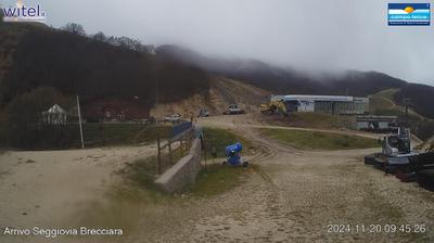 immagine della webcam nei dintorni di Ovindoli: webcam Rocca di Cambio