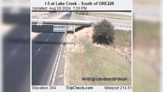 Traffic Cam Halsey: I-5 at Lake Creek - South of ORE228