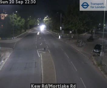 Traffic Cam Acton: Kew Rd/Mortlake Rd