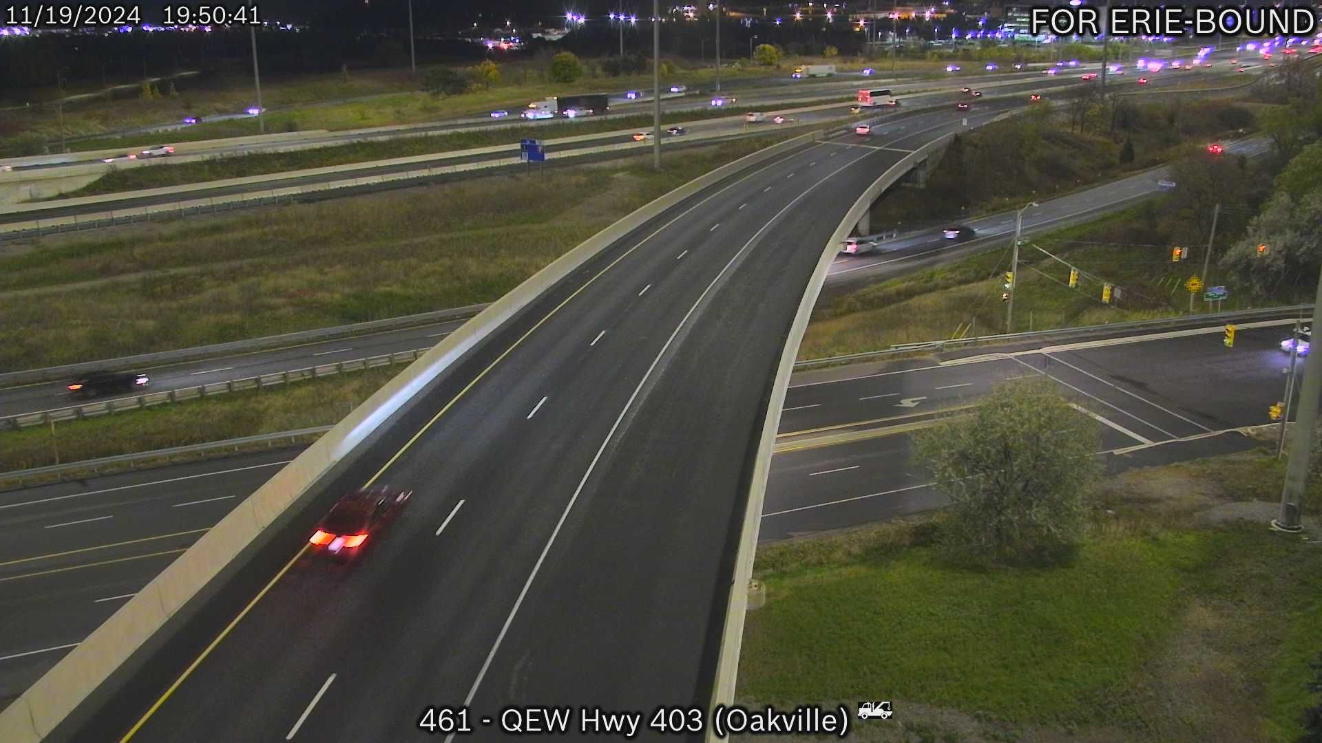 Traffic Cam Oakville: QEW near Highway 403