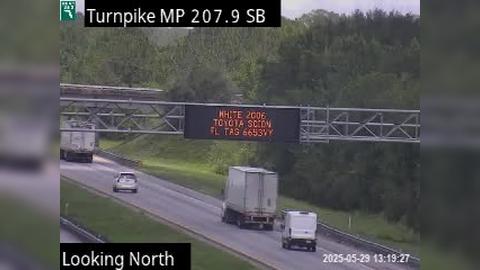 Traffic Cam Whittier: Tpke MM 207.9