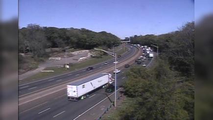 Traffic Cam Greens Farms: CAM 35 Westport I-95 NB Exit 18 - Sherwood Is. Connector