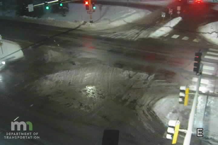 Traffic Cam Roseville: T.H.51 SB @ Lydia Ave