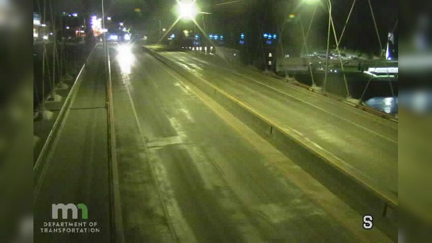 Traffic Cam Hastings: T.H.61 NB (Mississippi River)