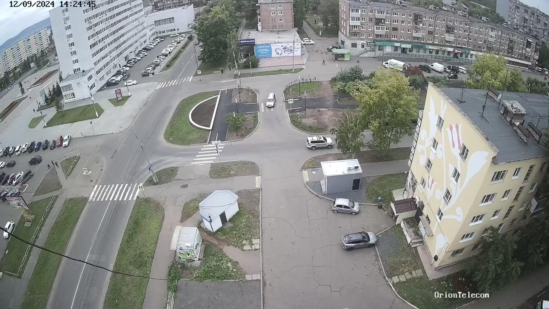 Traffic Cam Bratsk › South: Deputatskiy - Ulitsa Kirova