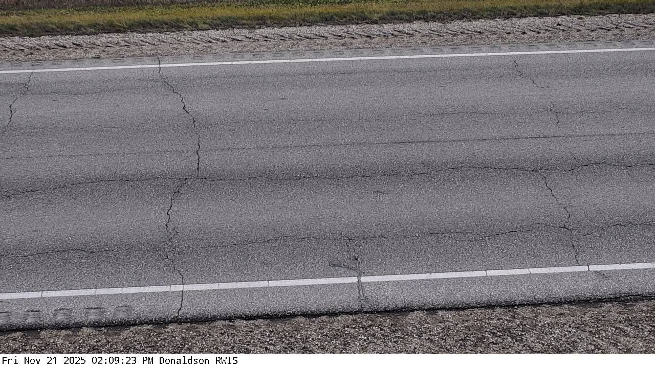 Traffic Cam Donaldson: MN 11: T.H.11 - MP 11): T.H.11 - MP 11) View