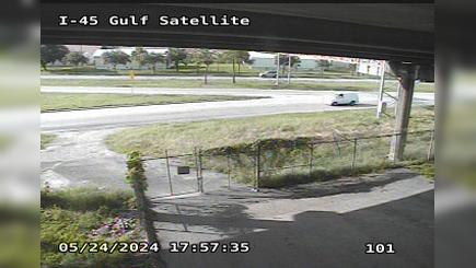 Traffic Cam Houston › South: I-45 Gulf Satellite