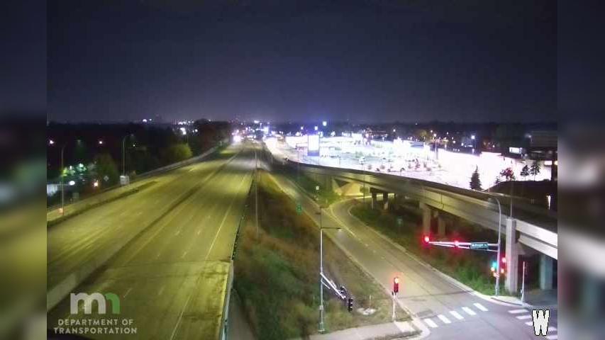 Traffic Cam Maplewood: I-94: I-94 WB @ McKnight Rd