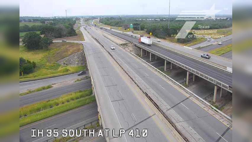 Traffic Cam San Antonio › South: IH 35 South at LP 410