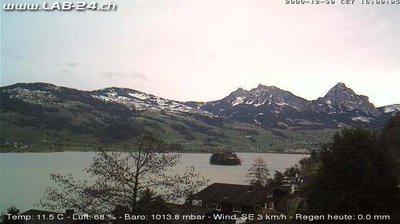 Lauerz: Lauerzersee Mythen Schwanau