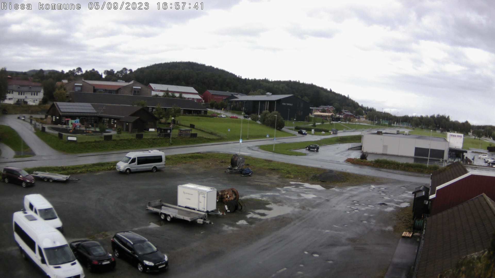 Traffic Cam Rissa › North-East: Åsly skole