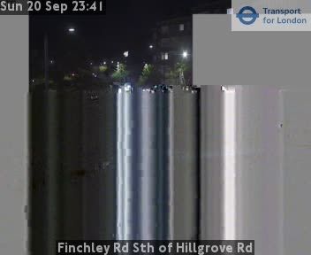 Traffic Cam London: Finchley Rd Sth of Hillgrove Rd