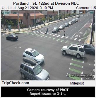Traffic Cam Maywood Park: SE 122nd at Division