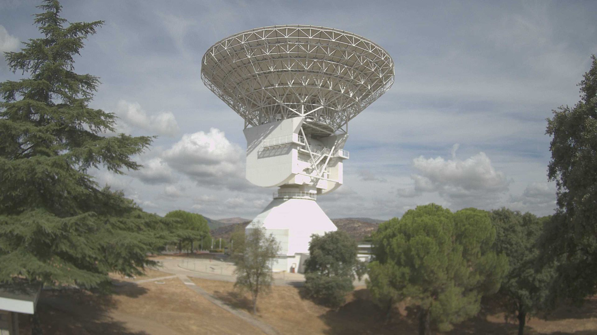 Traffic Cam Villanueva de la Canada: ESA CEB Station