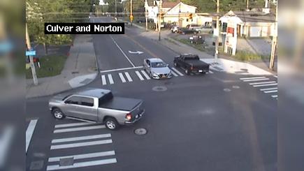 Traffic Cam Rochester: Culver Rd at Norton St