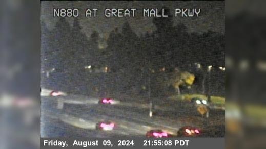 Traffic Cam Milpitas › North: TVC59 -- I-880 : Great Mall Parkway