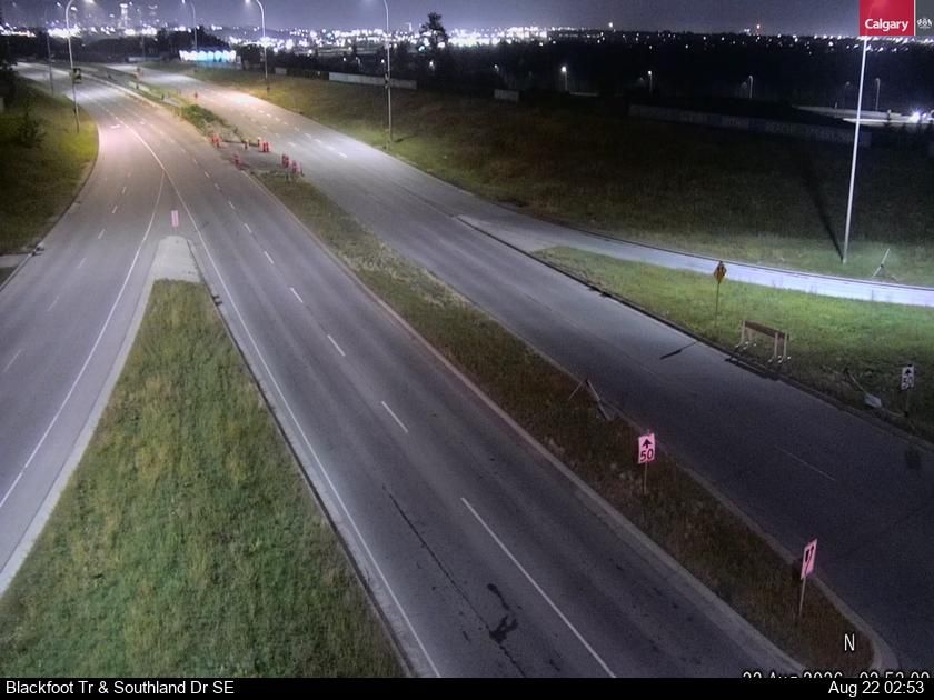 Traffic Cam Maple Ridge: Southland Drive - Blackfoot Trail SE