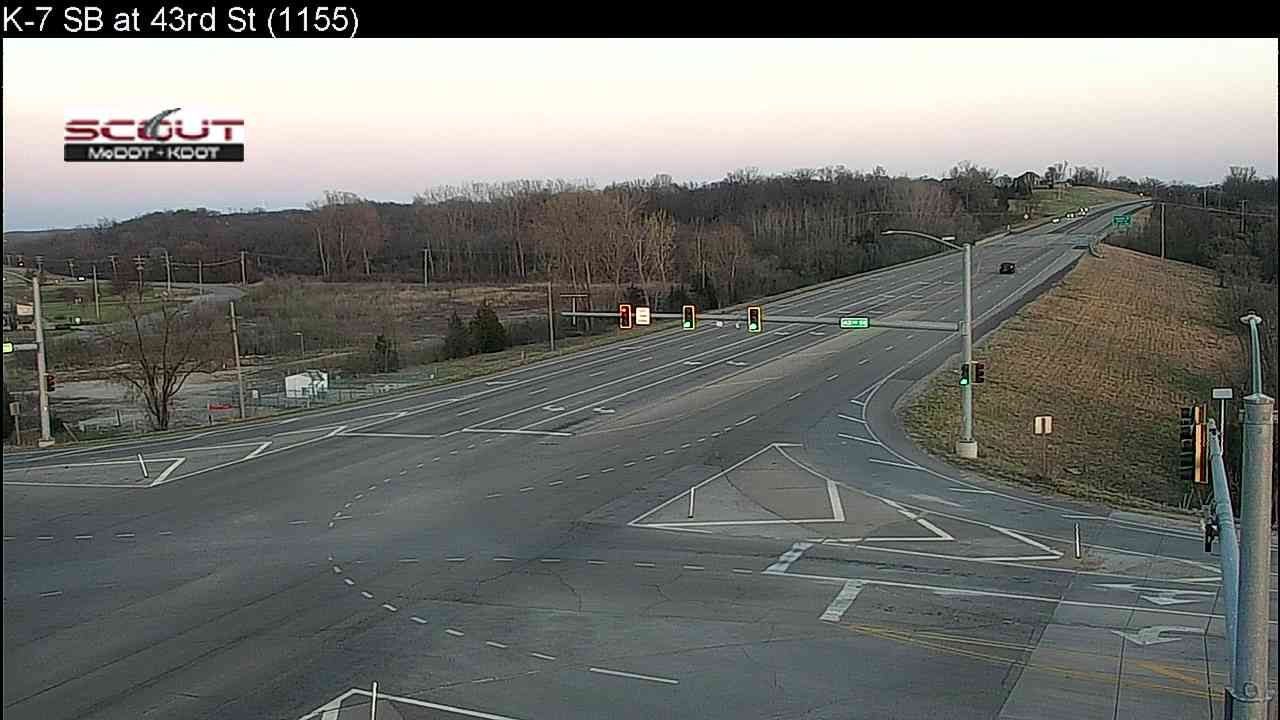 Traffic Cam Shawnee: K- S @ rd St