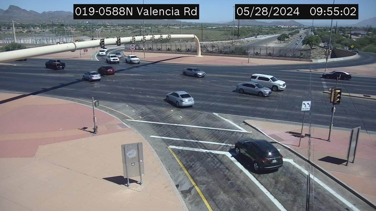 Traffic Cam Tucson › North: I-19 NB 58.80 @Valencia Rd