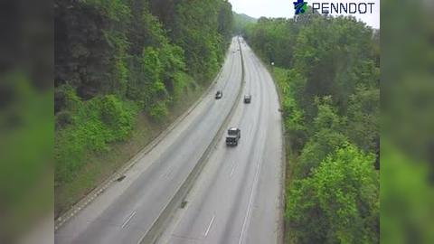 Traffic Cam Lower Merion Township: I-76 @ MM 333.5 (CONSHOHOCKEN CURVE/EAST OF PA)
