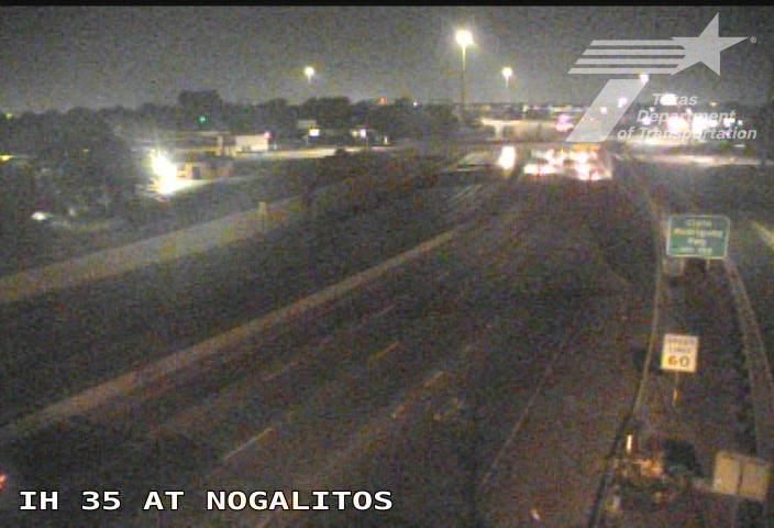 Traffic Cam San Antonio › South: IH 35 at Nogalitos