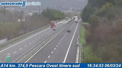 immagine della webcam nei dintorni di Carpineto della Nora: webcam Spoltore