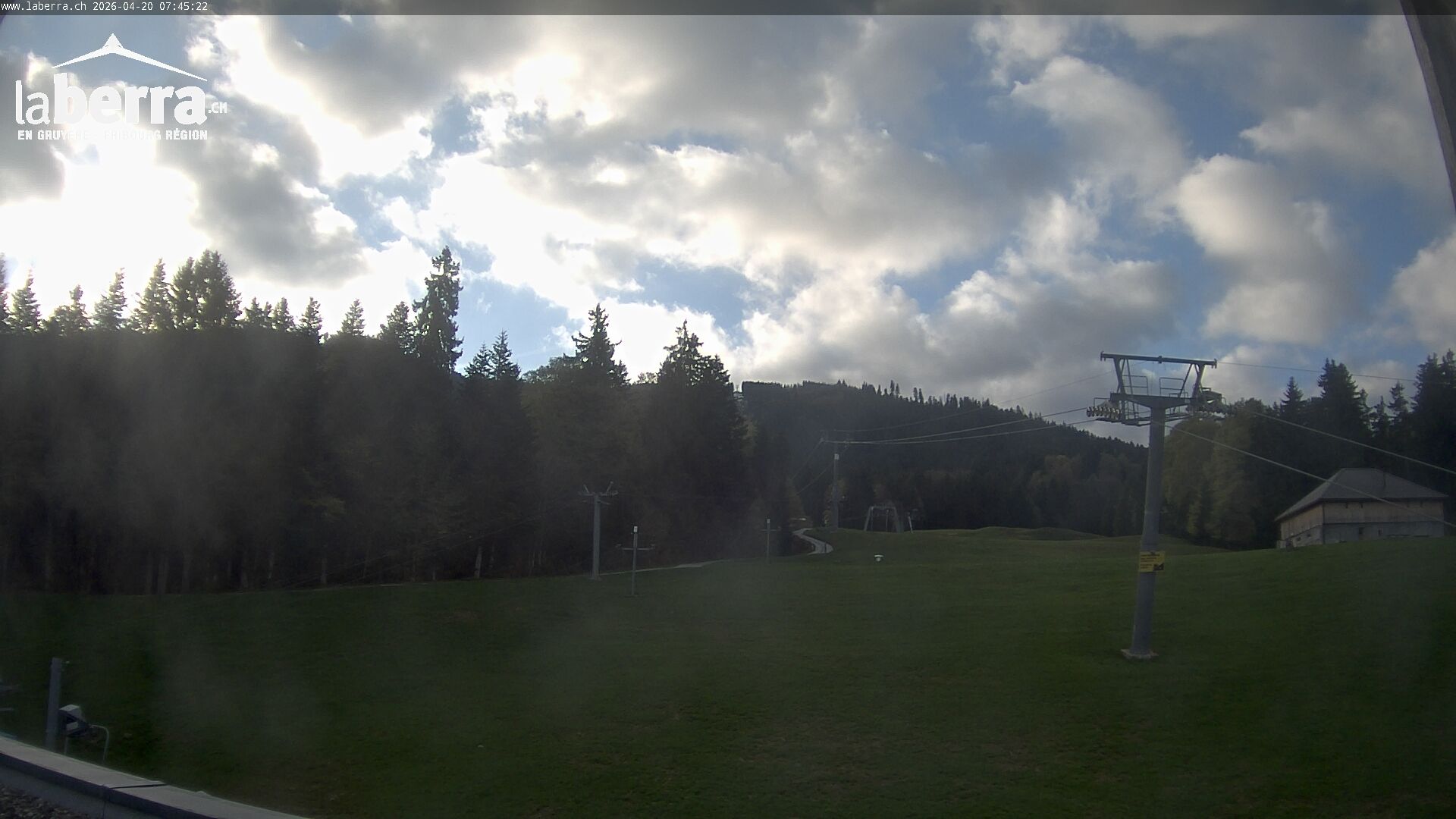 La Roche: La Berra, départ de la station