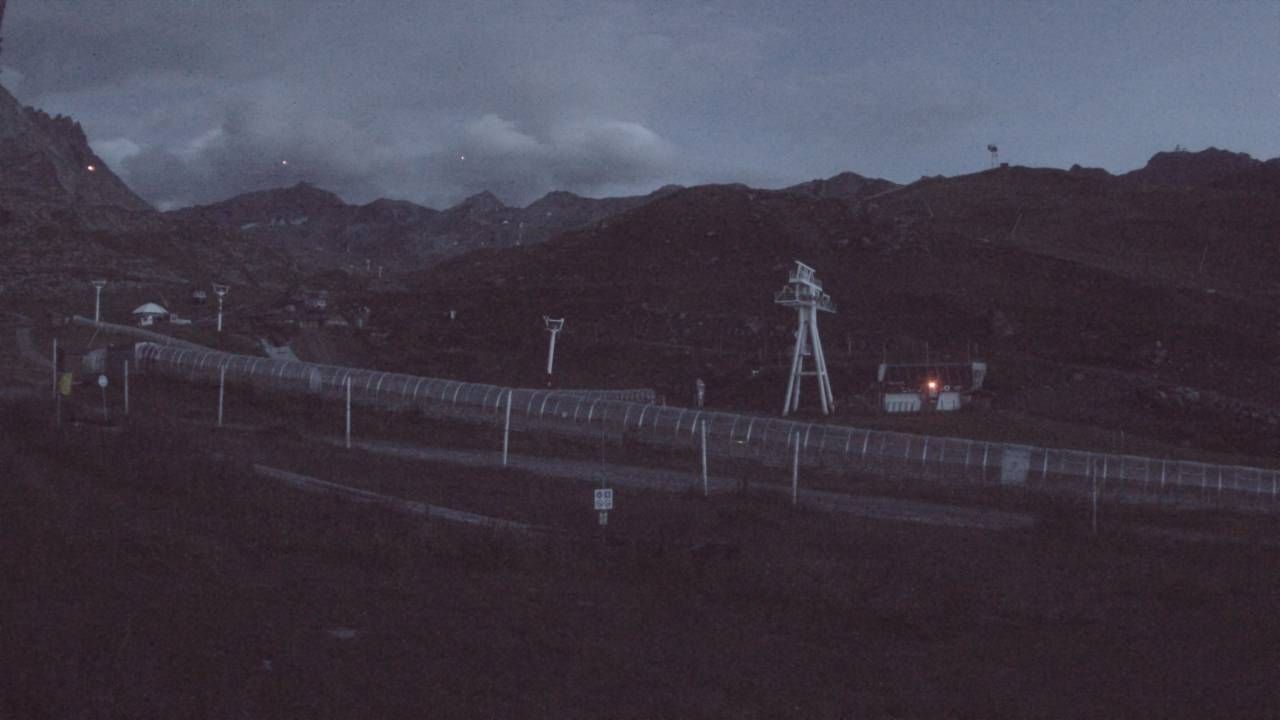 Traffic Cam Val Thorens: Prosneige Ski school