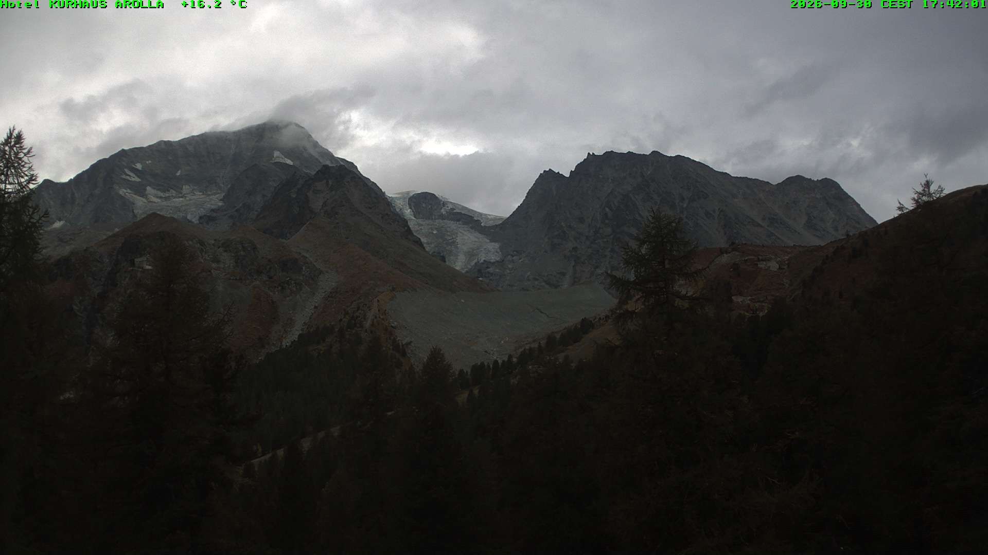 Evolène › Süden: Glacier du Mont Collon - Mont Collon - La Singla