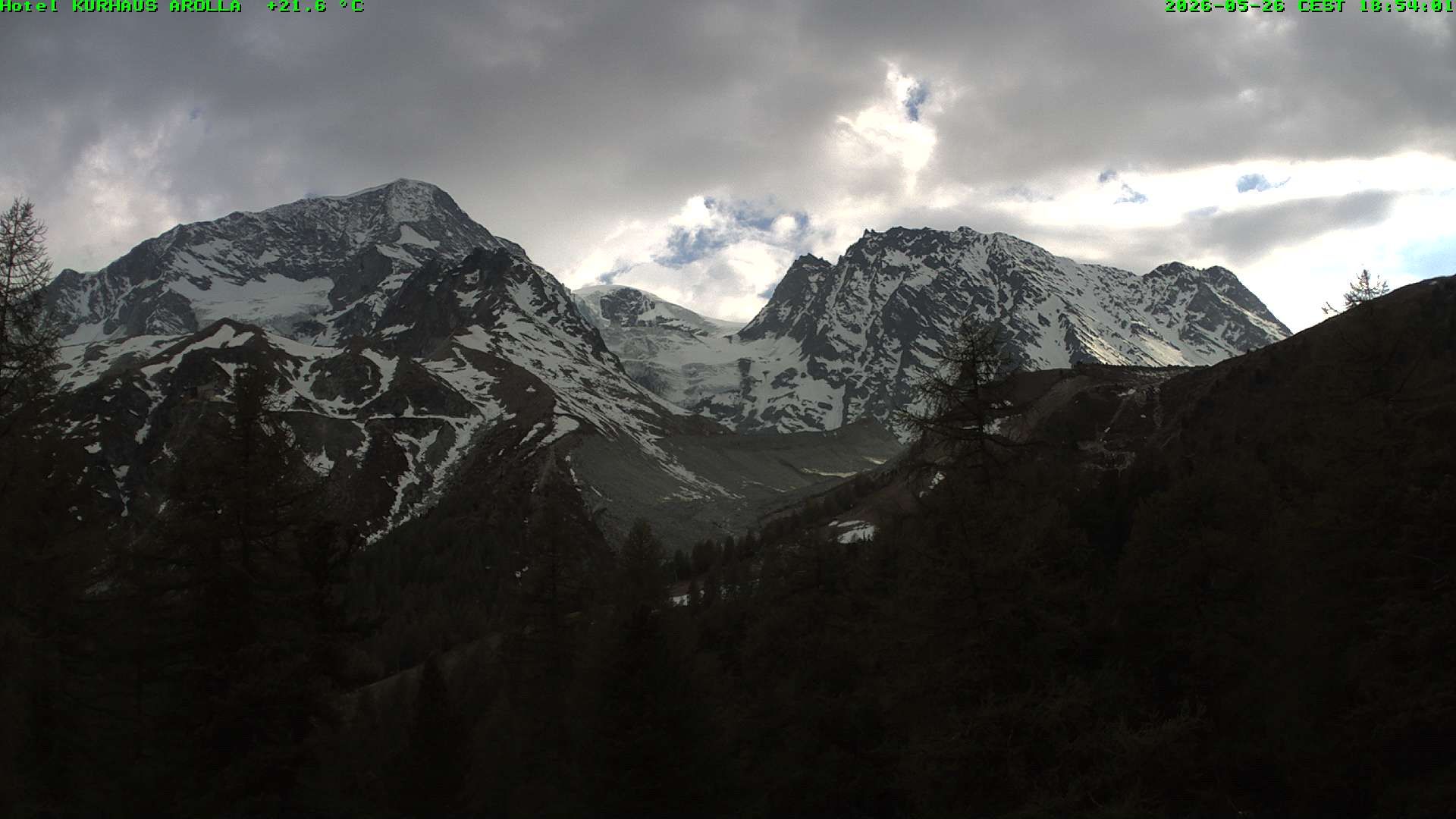 Evolène › Süden: Glacier du Mont Collon - Mont Collon - La Singla
