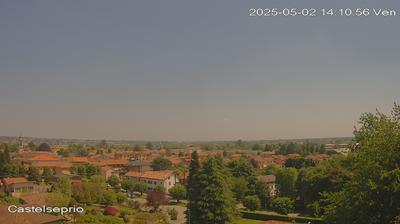 Preview delle webcam di Castelseprio › South-East: Comune di Castelseprio - Parrocchia dei SS. Pietro e Paolo - Comune Di Cairate