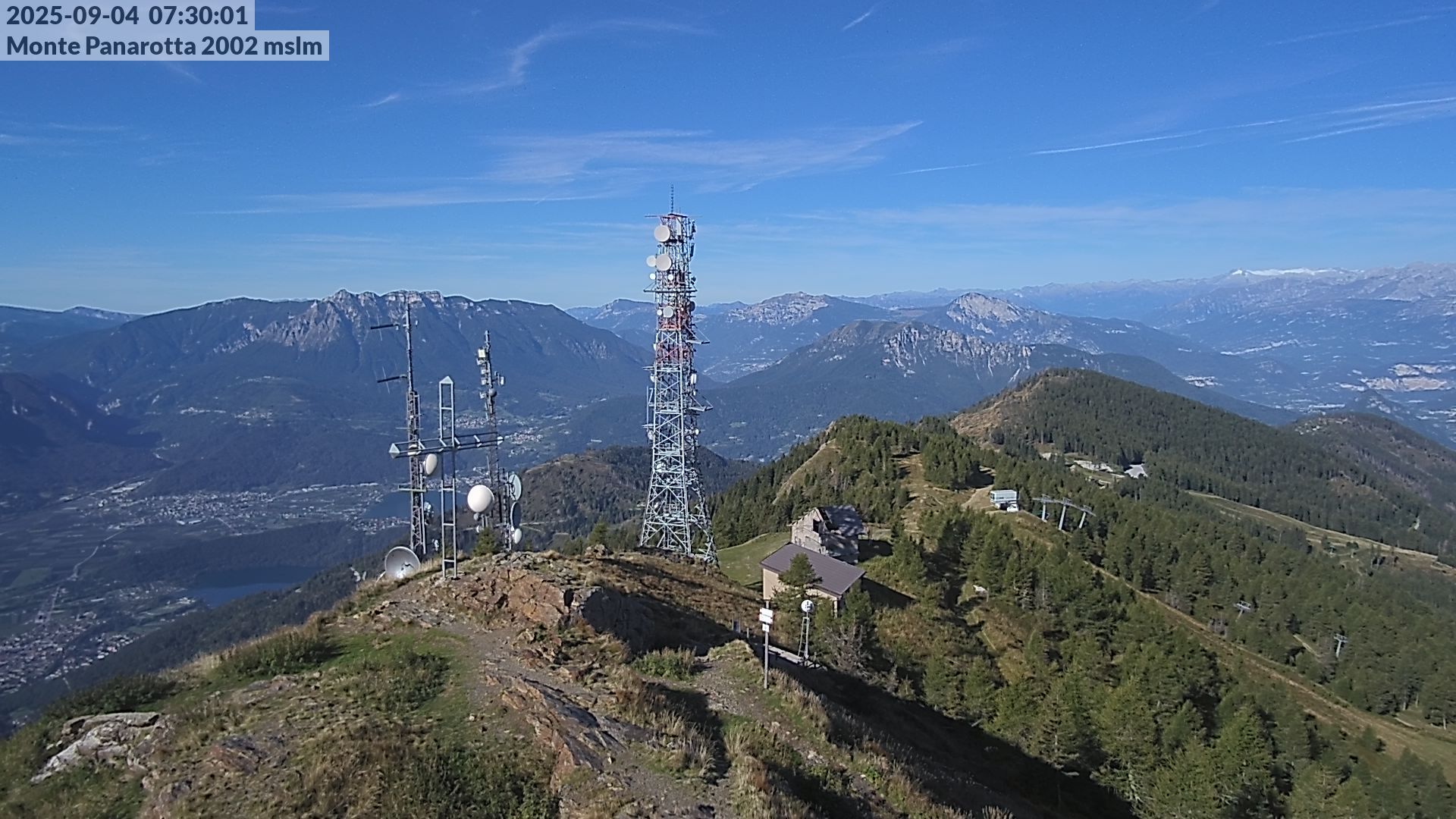 Traffic Cam Levico Terme › South-West: Lago Di Levico - Lago di Caldonazzo - Caldonazzo - Cima Marzola (1740m) - Becco di Filadonna - Trento