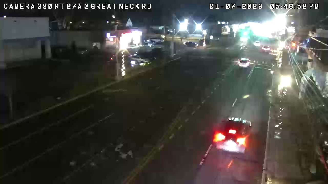 Traffic Cam Long Beach: OP Westbound East of the Circle