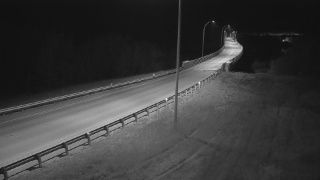 Traffic Cam Dunvegan: Hwy 2: South Side - Bridge