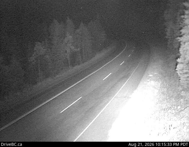 Traffic Cam Avola › North: Hwy 5, about 20 km south of Blue River and 19 km north of - looking north
