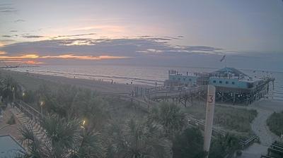 Myrtle Beach - Pier 14 Webcam and Surf Cam