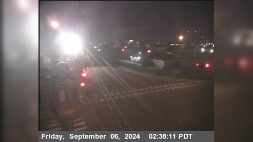 Traffic Cam Golden Gate › South: T251S -- SR-13 : E13 AT 7TH ST - Looking South