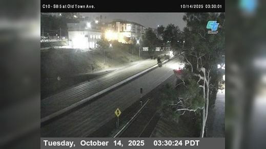 Traffic Cam Old Town › South: C 010) I-5 - Avenue