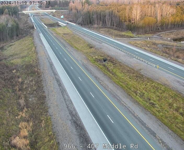 Traffic Cam Clarington: Highway 407 near Middle Rd