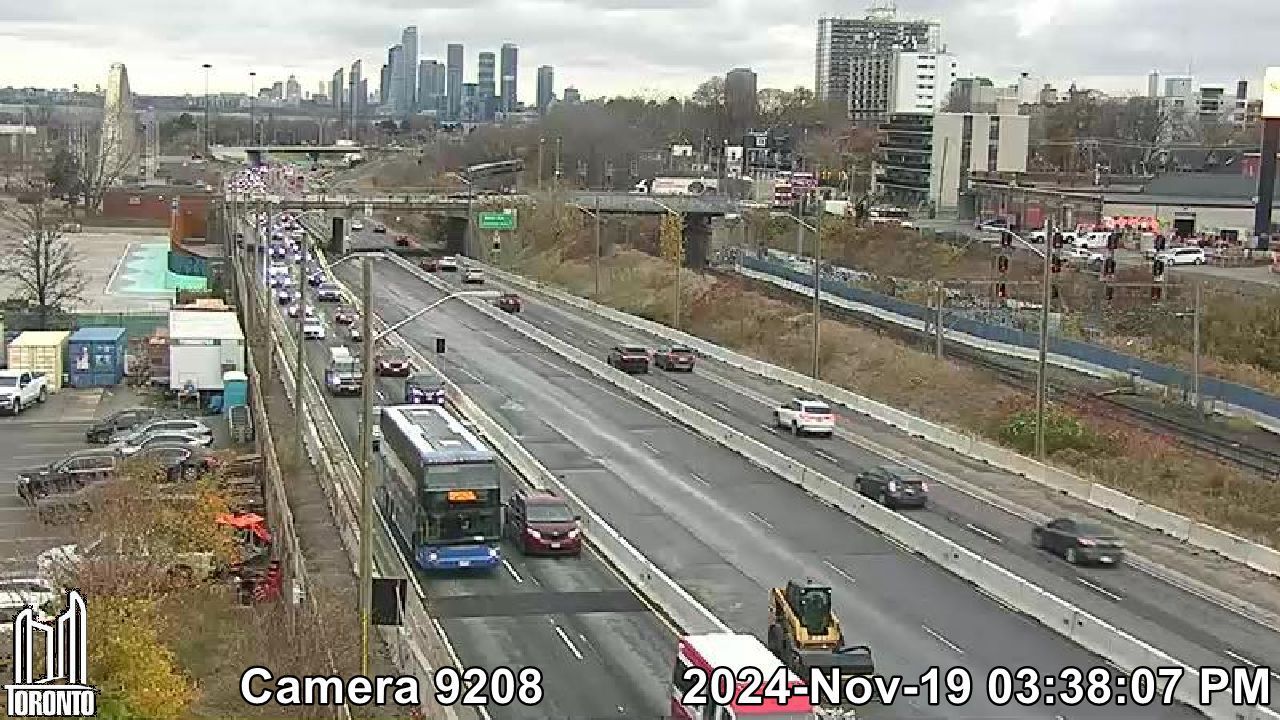 Traffic Cam Exhibition Place: Gardiner Expwy near Dufferin St