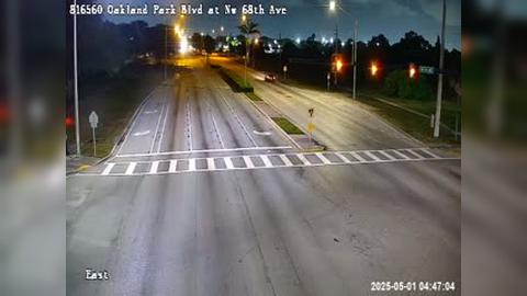 Traffic Cam Lauderhill: Oakland Park Blvd at NW 68th Avenue