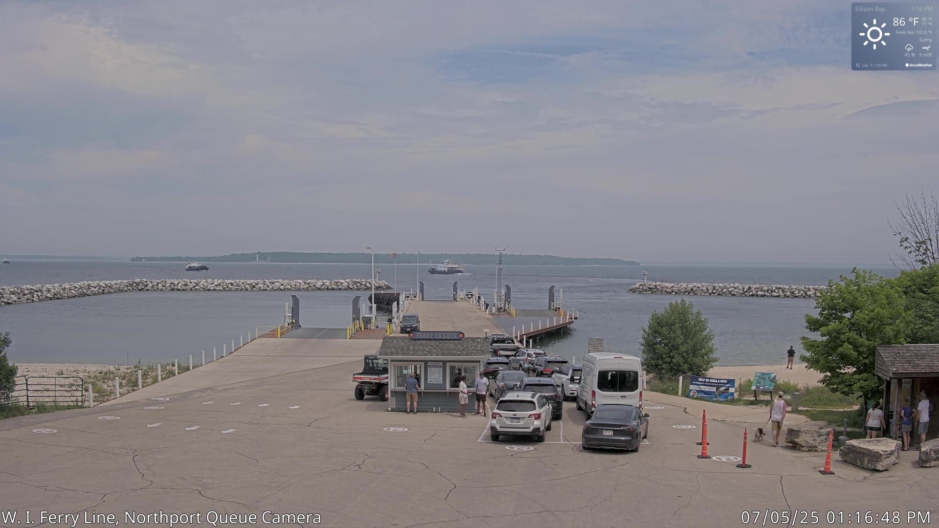 Traffic Cam Town of Liberty Grove › North-East