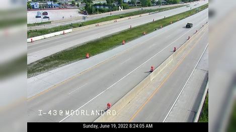 Traffic Cam New Berlin: I-43 @ Moorland Rd