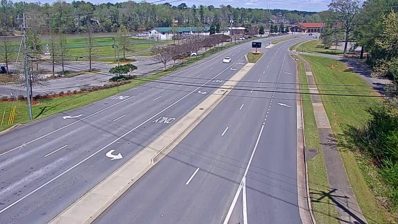 Traffic Cam Tuscaloosa › East: TUS-CAM-JWP-st