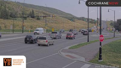 Cochrane › East: Traffic & Landscape Views